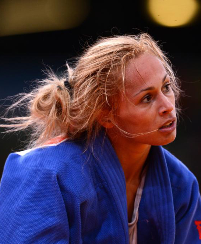 La italiana Rosalba Forcitini compite en Judo en la categora de -52 Kg