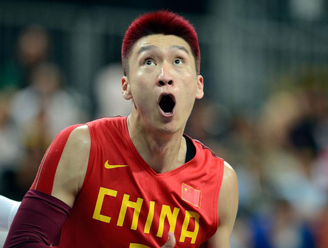 Con esa cara se qued la seleccin china de baloncesto tras jugar contra Espaa (97-81).