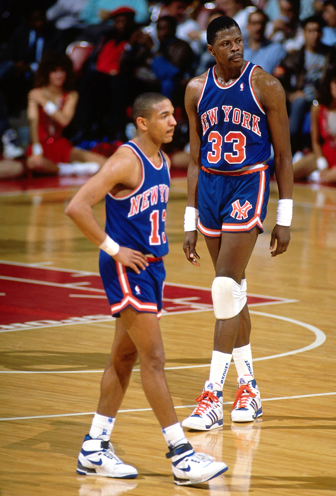 En sus primeros aos con los Knicks, Ewing fue el lder del equipo y de la mano del pvot nacido en Jamaica y de Marc Jackson, los aficionados del Madison volvieron a soar con el anillo.