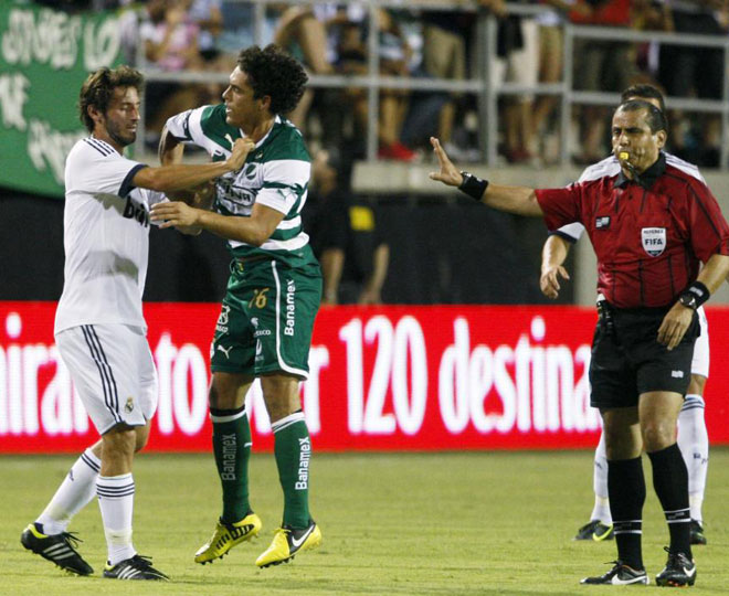 El partido estuvo lleno de rifirrafes entre jugadores de ambos equipos. Xabi Alonso, Granero, Ramos y, sobre todo, Pepe se vieron involucrados en ellos.