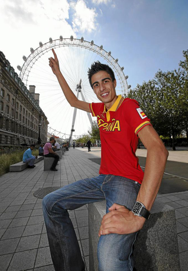El taekwondista de Figueres, oro en los Juegos Olmpicos en la categora de -58 kg, celebr su medalla con MARCA en el London Eye, la gran noria que se alza sobre la capital britnica.