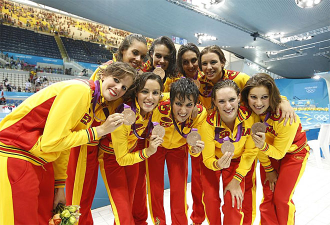 La natacin sincronizada es un seguro de medalla para Espaa. En conjuntos, las 'sirenas' fueron bronce por detrs de Rusia y China.