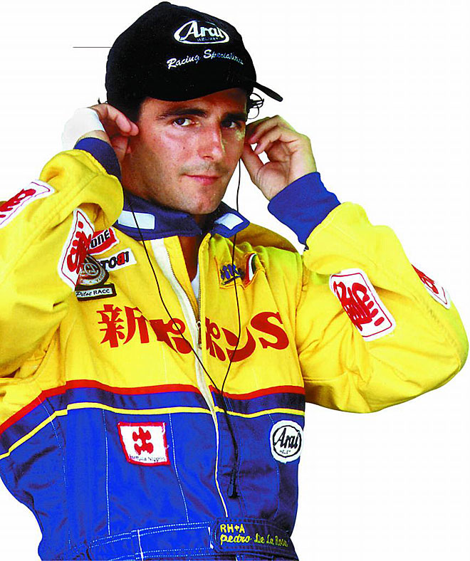 Pedro de la Rosa llega a la Fórmula 1 después de triunfar en la Fórmula Nippon. El español ficha en 1999 como piloto de pruebas de Arrows.