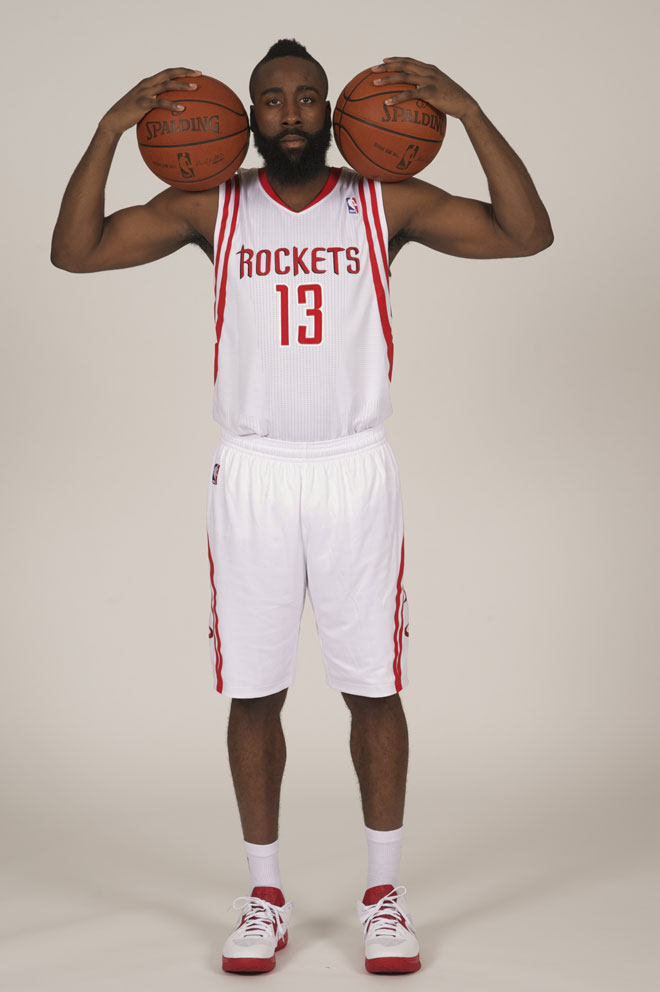 El mercado de la NBA ha dado vuelcos espectaculares este verano. James Harden dej los Thunder para jugar en los Rockets.