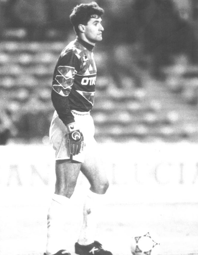 El futbolista tuvo que hacer de portero en el partido que el Real Madrid disput ante el Tenerife en el Bernabu en la temporada 1991/92.