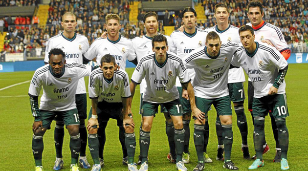 Los jugadores del Madrid, con la camiseta de apoyo a Vilanova.
