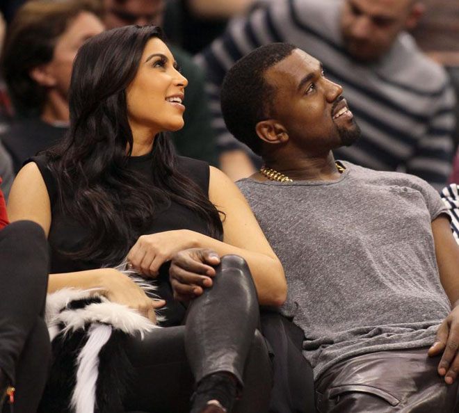 Duelo de divas en el Staples. Rihanna acudi al Lakers-Knicks y horas despus era Kim Kardashian quien centraba la atencin en la fila VIP del Clippers-Nuggets. La polifactica Kardashian apoy a su cuado Lamar Odom como ya hiciera cuando jugaba en los Lakers y estuvo acompaada por Kanye West, cantante con quien ya revolucion el Staples en su da.