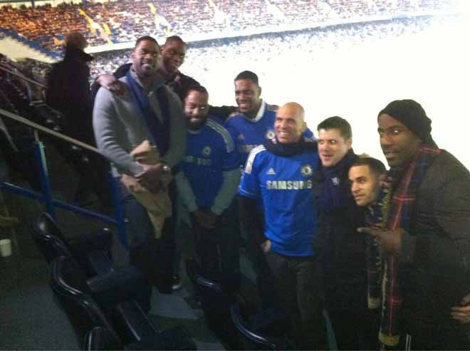 Lso jugadores de los Knicks aprovecharon el amistoso ante Detroit en Londres para acudir a Stamford Bridge y ver al Chelsea en accin