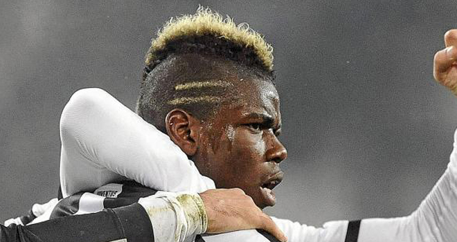 El delantero de 19 aos de la Juventus muestra un peinado tan atrevido como su juego