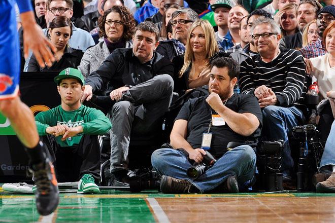 Wyc Grousbeck, copropietario de los Celtics, disfrut junto a su esposa Corinne del partido que enfrent a Boston con los Celtics.