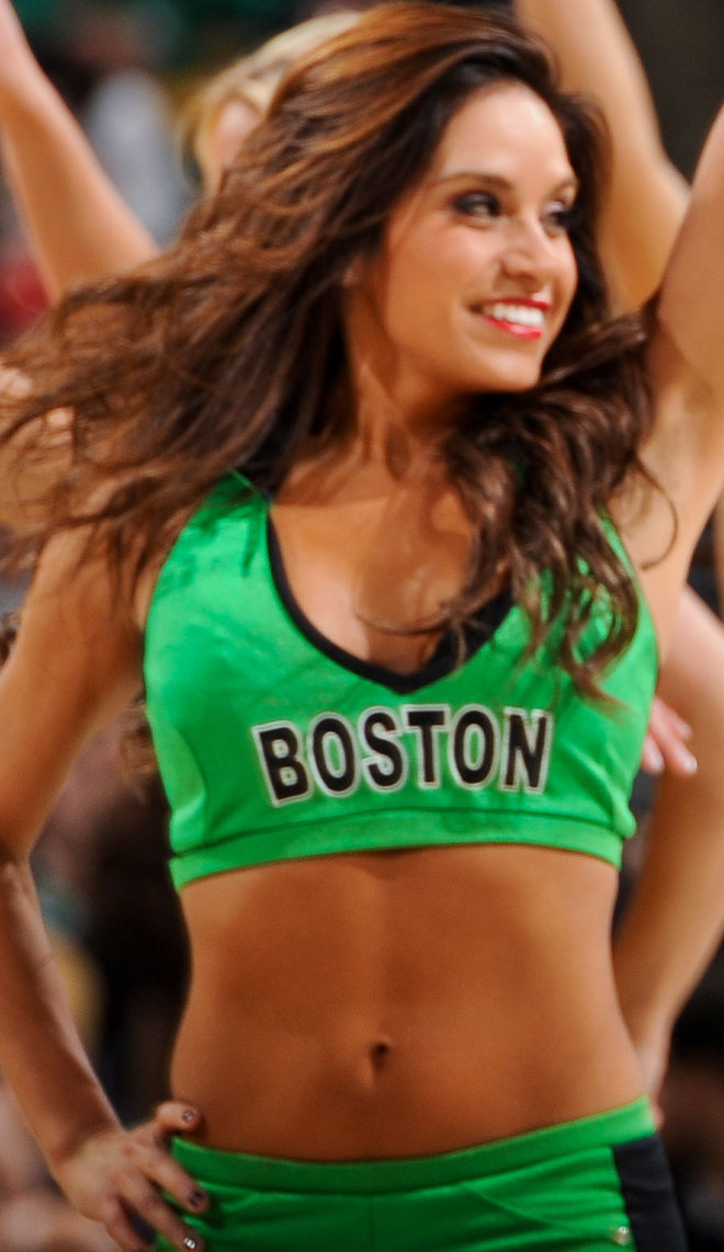 Las cheerleaders de los Celtics durante el partido que perdieron en Boston contra los Knicks.