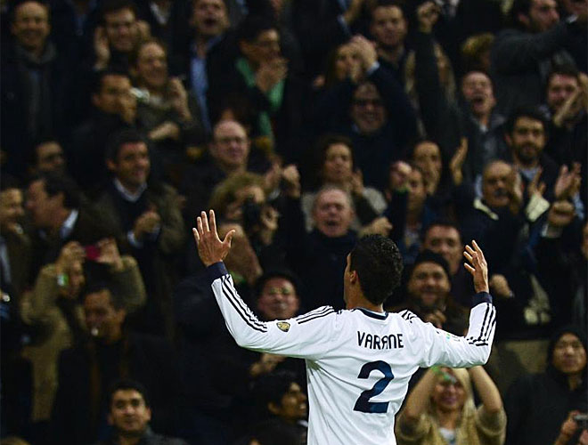 Varane fue el mejor del Real Madrid gracias a su solvencia atrs y a su gol ante Pinto.