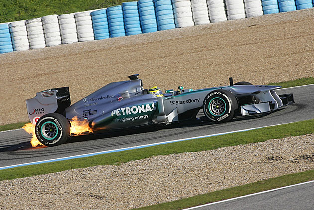 Nico Rosberg tuvo problemas mecnicos en su nuevo Mercedes.