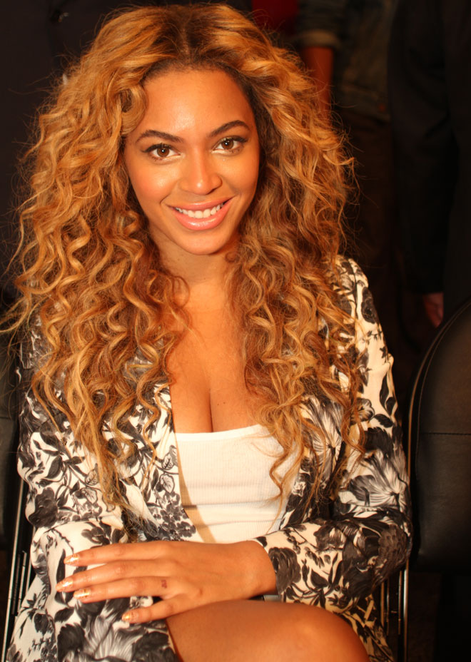 La cantante y actriz Beyonce fue una de las grandes protagonistas fuera de la pista durante el All Star Game de la NBA.