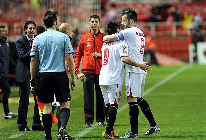 Medel y Negredo fueron los goleadores del Sevilla-Celta.