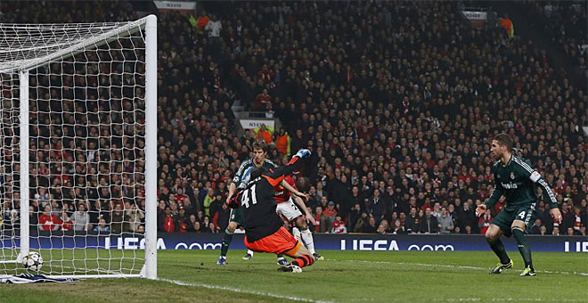 El 1-0 del Manchester United lleg con un gol de Sergio Ramos en propia portera.