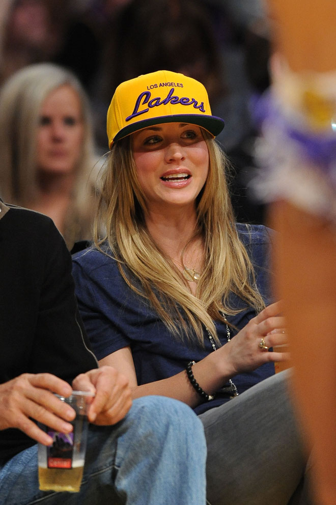 Las actrices a pie de pista del Staples o del mtico Forum forman parte de la historia e iconografa de los Lakers.