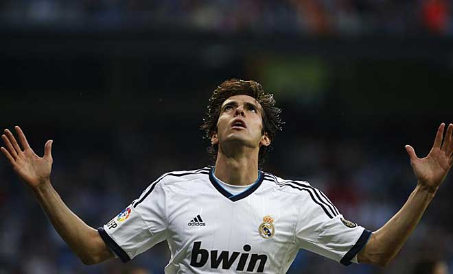 Kak celebra su gol, que supona el 3-2 a favor del Real Madrid.