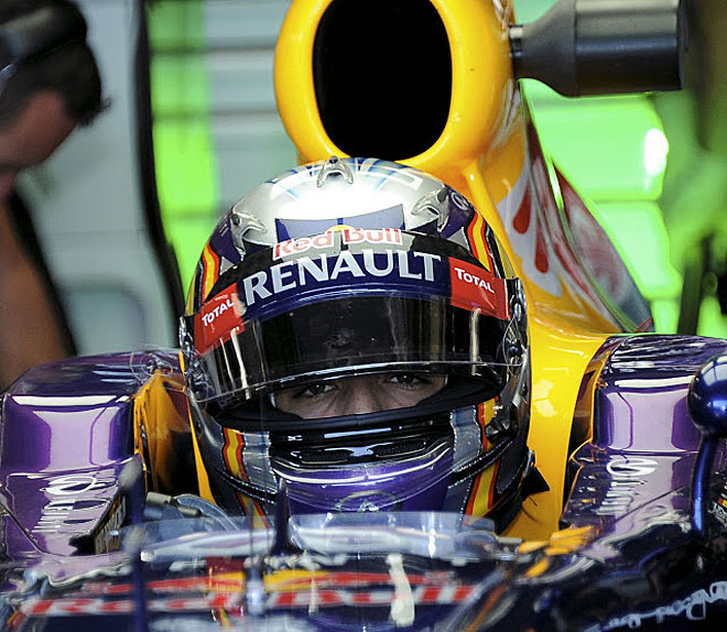 Tras probar el jueves el Toro Rosso Carlos Sainz Jr. se subi al Red Bull en la tercera y ltima jornada del Test de Jvenes pilotos de Silverstone.