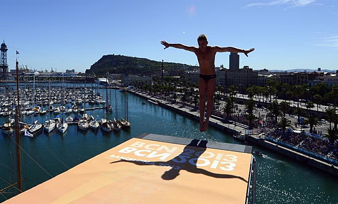 Los saltos de High Diving ofrecieron unas preciosas instantneas del puerto de Barcelona.