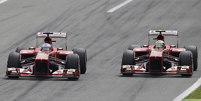 Alonso no tuvo problemas para superar a su compaero de equipo, que al final perdi la tercera posicin con Webber en el cambio de neumticos.