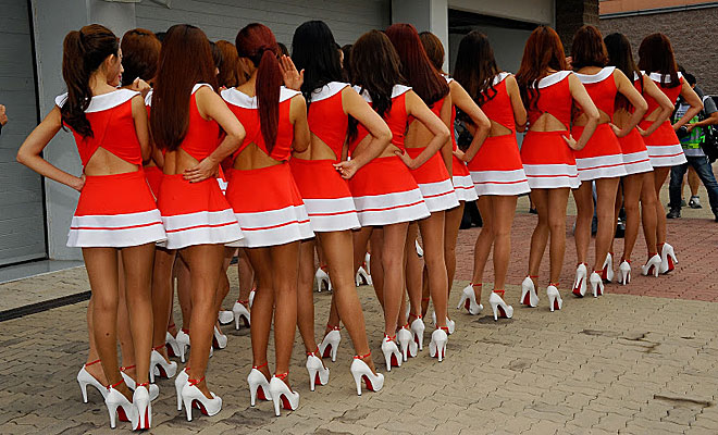 La chicas del paddock coreano dieron belleza al Gran Premio