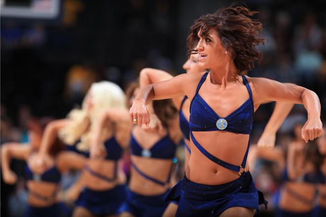 Las cheerleaders de los Nuggets han brillado en la pretemporada de la NBA.