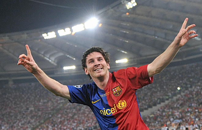 Messi corre a celebrar el ttulo de campen de Europa tras vencer al Manchester United en Wembley.