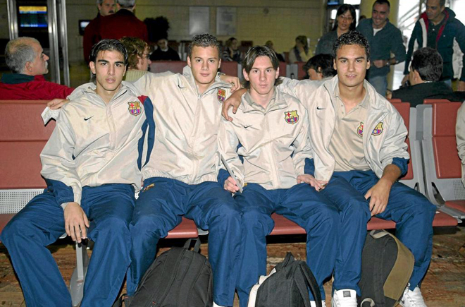 Together with fellow Barcelona academy players Jordi Gómez, Oriol Riera and Xavier Ginard.