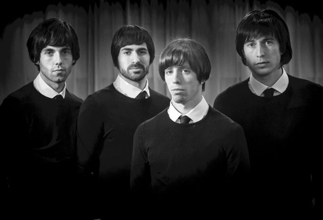 Susaeta, Balenziaga, Muniain y De Marcos son 'The Beatles'. Los cuatro futbolistas se convirtieron en John Lennon, Paul McCartney, George Harrison y Ringo Star para un especial de ETB para Nochebuena.