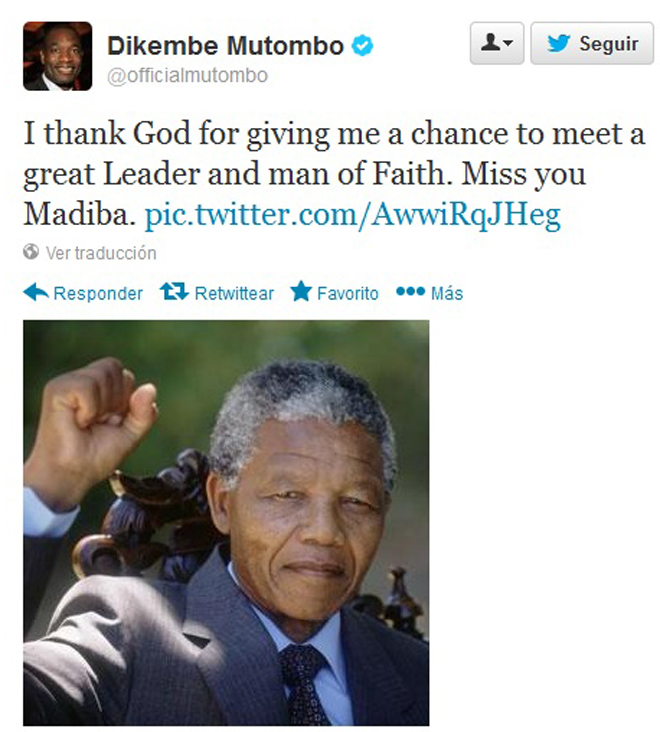 Dikembe Mutombo, por quien Mandela senta admiracin, agradeca haber tenido la oportunidad de haber conocido "a un gran lder y a un hombre de fe".