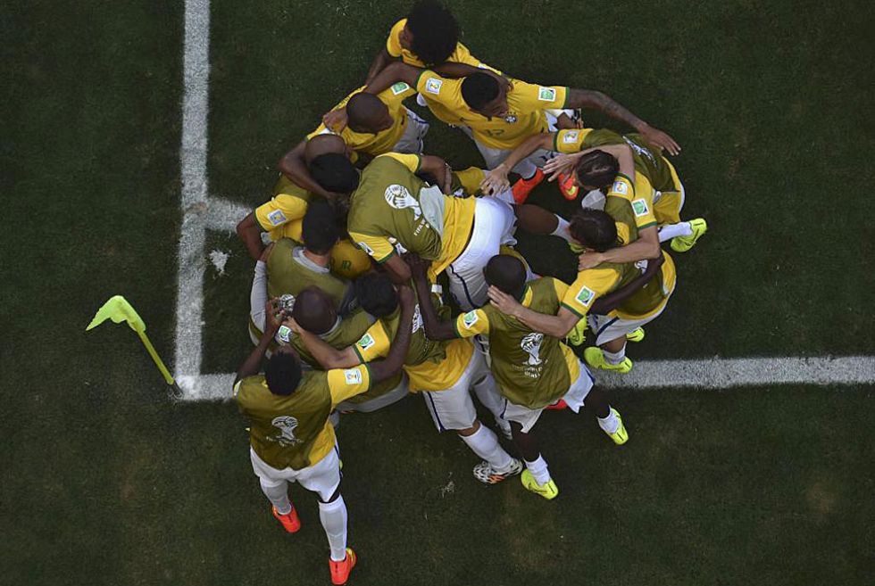 As celebraron los jugadores brasileos el 1-0.