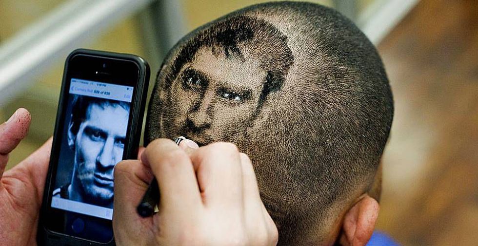 Un peluquero de Texas cort el pelo a un cliente con la imagen de Messi en la coronilla.