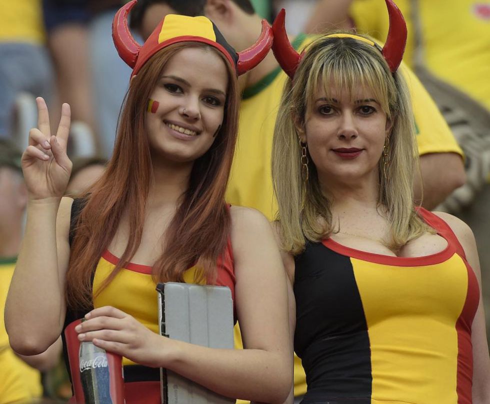Estas belgas tenan muy claro cmo iban a ir vestidas a animar a su equipo.