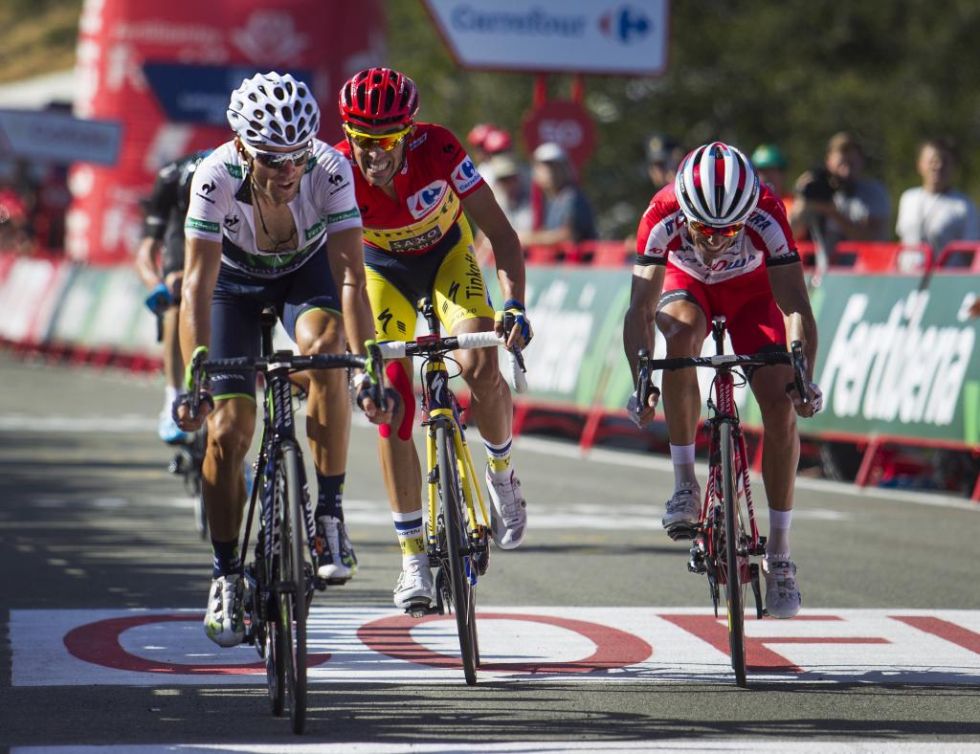 Valverde, Contador y Purito aguantaron hasta el final de la etapa para intentar araar unos segundos con las bonificaciones.