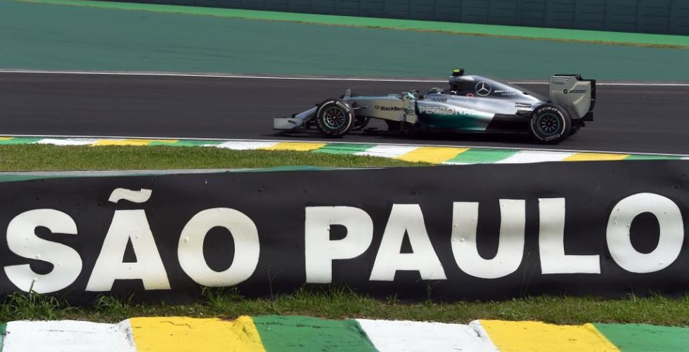 El alemn logr la pole del GP de Brasil, penltima prueba del Mundial de Frmula 1, tras superar por 33 milsimas a su compaero y lder del campeonato Lewis Hamilton.