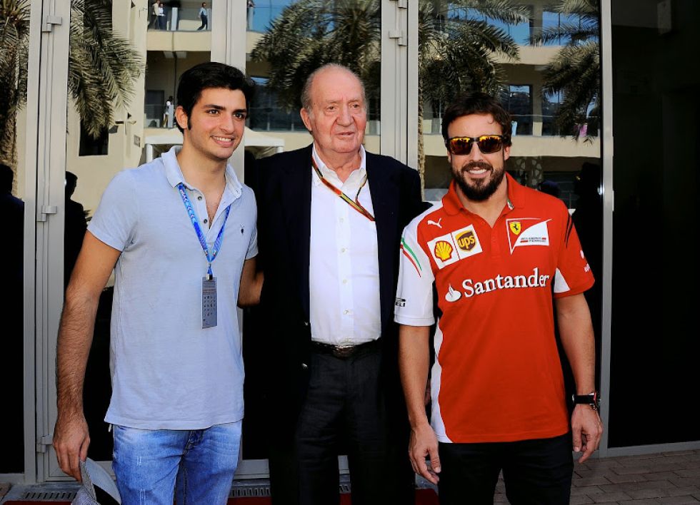 El Rey Juan Carlos estuvo apoyando a Alonso y tambin dese suerte en el futuro a Carlos Sainz Jr.