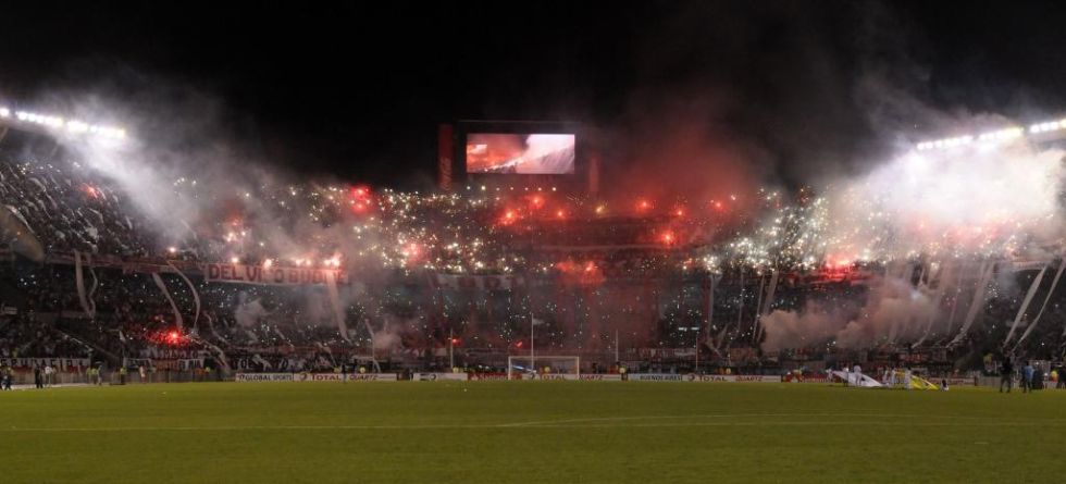 Unos 70.000 espectadores abarrotaron el estadio Antonio Vespucio Liberti 'El Monumental' para llevar en volandas a River hacia el ttulo.