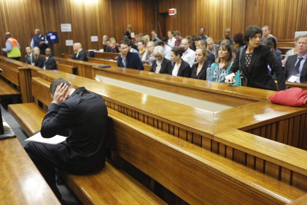 Pistorius, juzgado por el asesinato de su novia.
