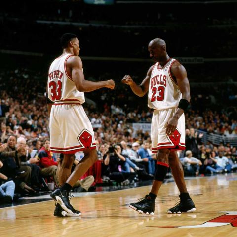 En sus 11 primeras temporadas con los Bulls gan seis anillos con Michael Jordan. regres a Chicago en 2003 tras pasar por Houston y Portland y cerr su carrera en los Bulls.