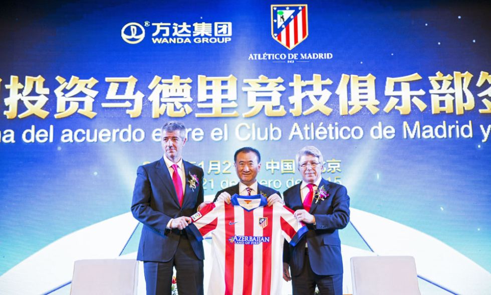 Wang explic en un discurso previo a la firma que tambin consider invertir en el Valencia, club que acab en manos del multimillonario singapurense Peter Lim, pero que finalmente se inclin por el Atltico.
