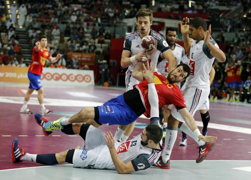Francia derrot a Espaa en la semifinal del Mundial de Qatar de balonmano en un intenso partido.