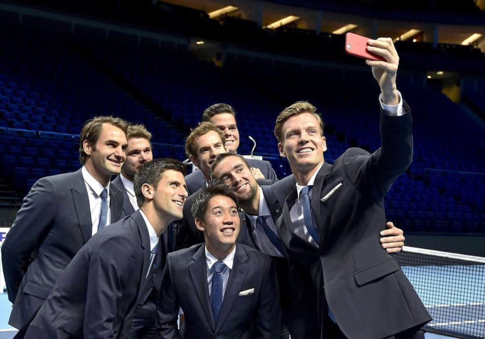 Te haces un 'selfie'? La fiebre por las autofotos es un hecho y tambin ha llegado al mundo del deporte.
