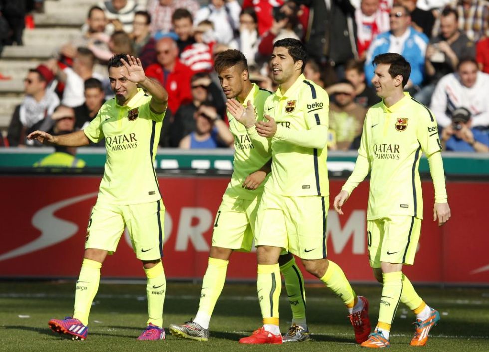 Xavi, Neymar, Luis Suarez y Messi celebrando uno de los goles del Barcelona
