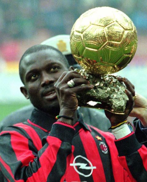 El Baln de Oro de 1995 y mximo goleador de la Champions en la 1994-95, no pudo alzarse con el trofeo continental a pesar de haber jugado en el Milan durante cinco aos. El club rossonero consigui la orejona dos temporadas antes y dos temporadas despus de su estancia en Italia.