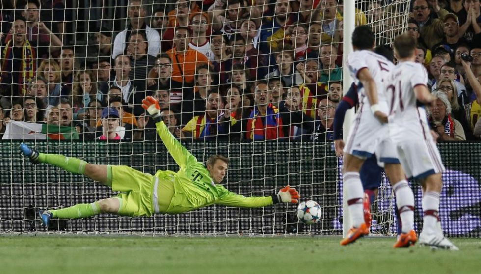Here are the best shots from the match between Barcelona and Bayern.