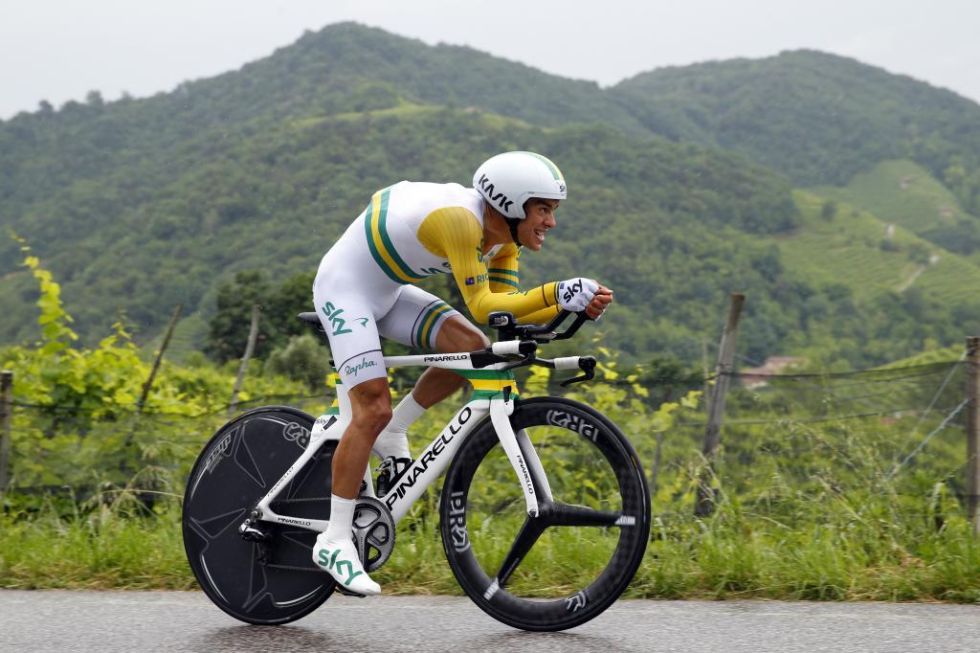 Richie Porte volvi a tener una desafortunada jornada en un Giro que se le ha puesto imposible a ms de ocho minutos de Contador.