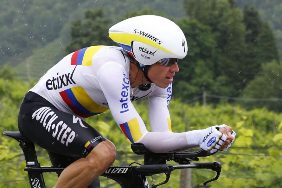 Rigoberto Urn tambin perdi tiempo con Contador pero a 4:14 del pinteo en la general todava no se le podra dar por vencido.