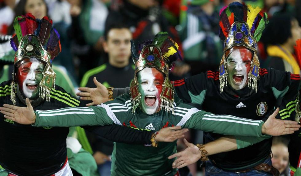 Aficionados de Mxico antes del partido ante Chile