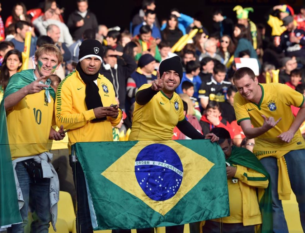 Aficionados brasileos en el Estadio Ester Roa de Concepcin.